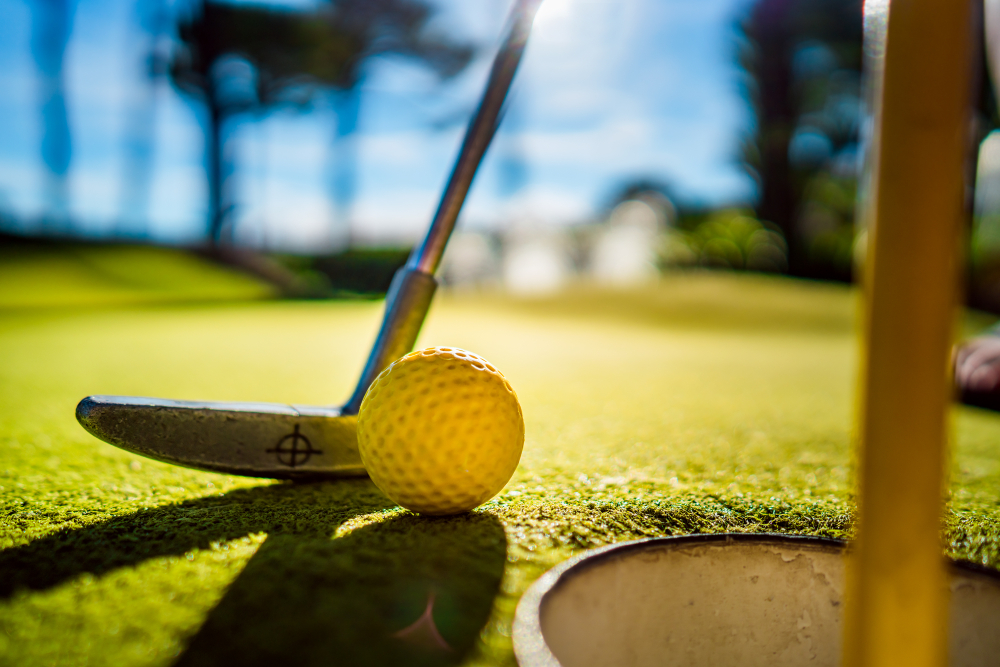 Pourquoi le mini golf est une excellente activité pour les enfants ?