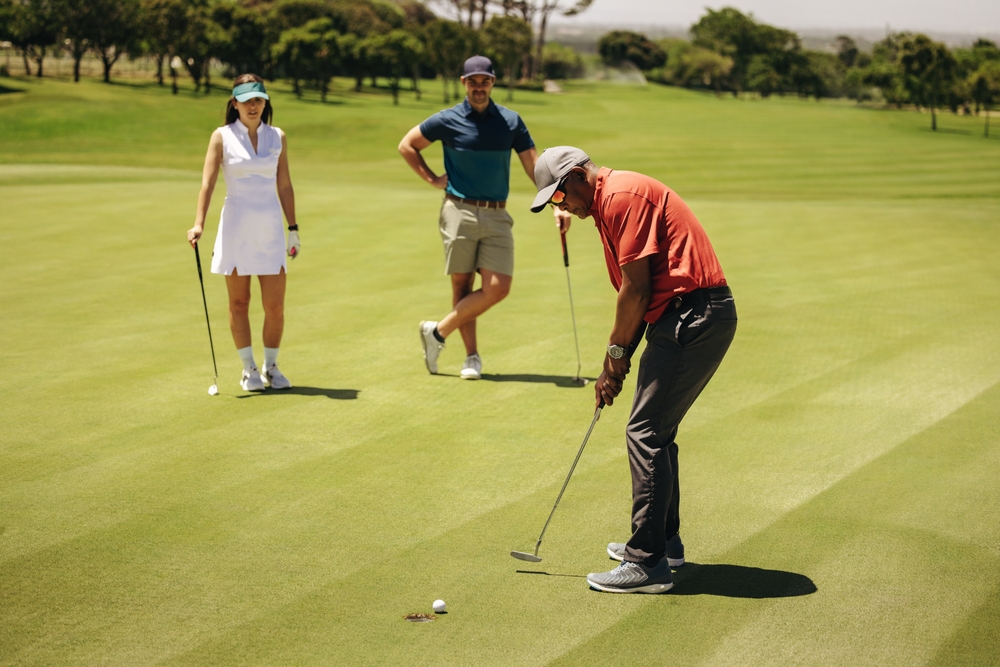 Comment choisir un parcours adapté aux golfeurs débutants