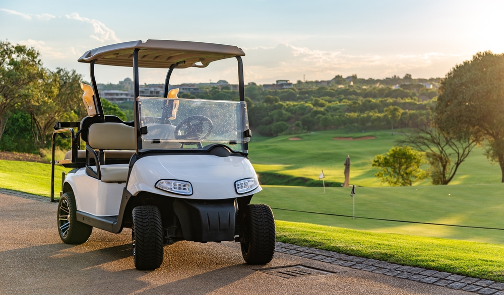 Les avantages d’un forfait golf avec voiturette et souper inclus